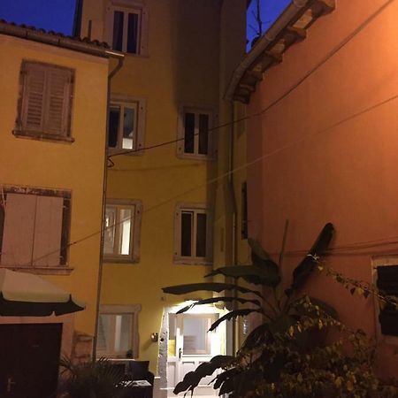 Casa Colloredo Free Parking 罗维尼 外观 照片